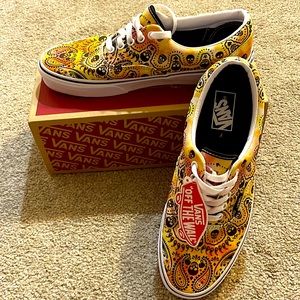 VANS ERA MENS SIZE 9 BRAND NEW WITH TAGS